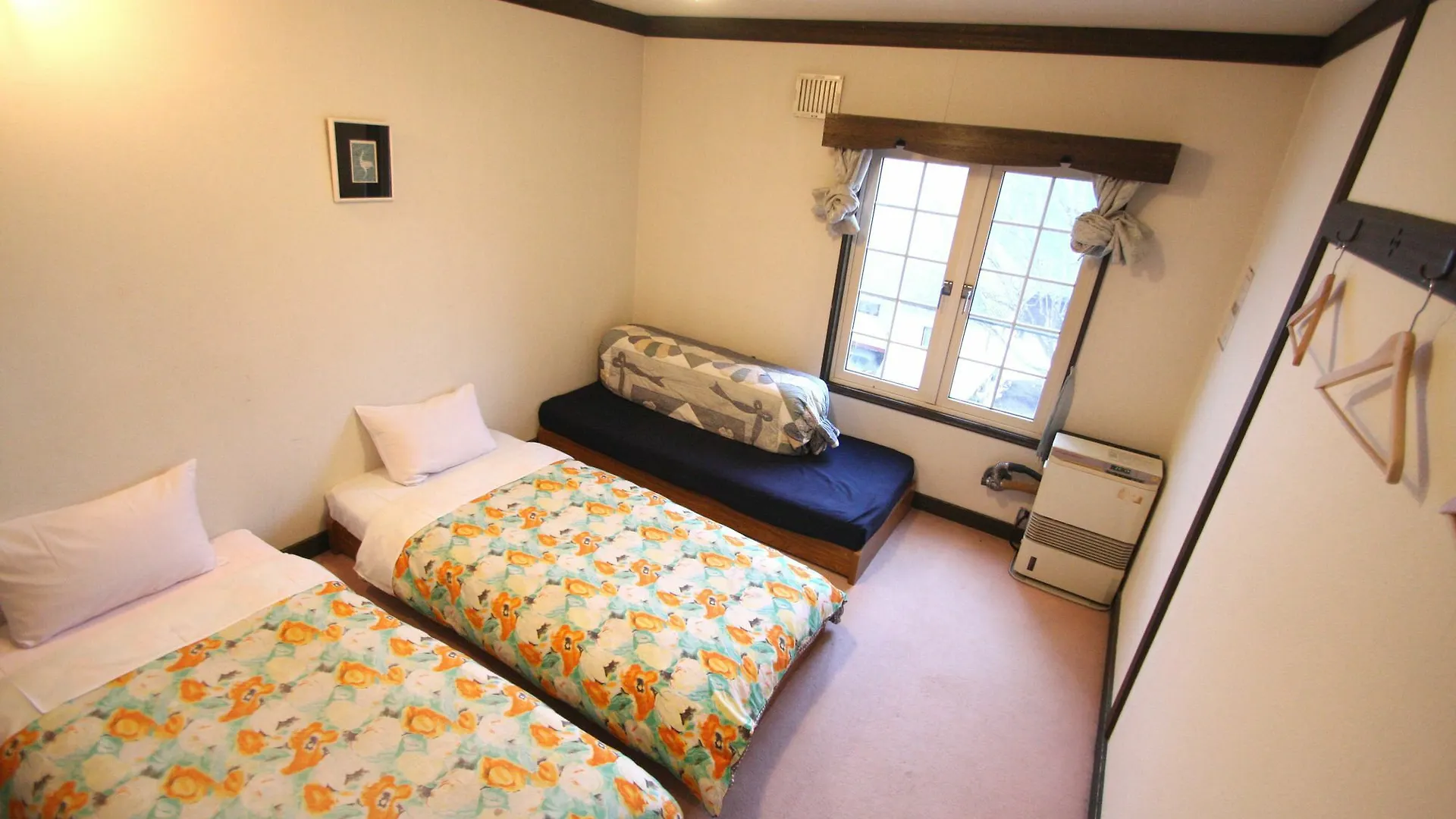 *** Guest house Grandpapa Hotel Hirafu Japan